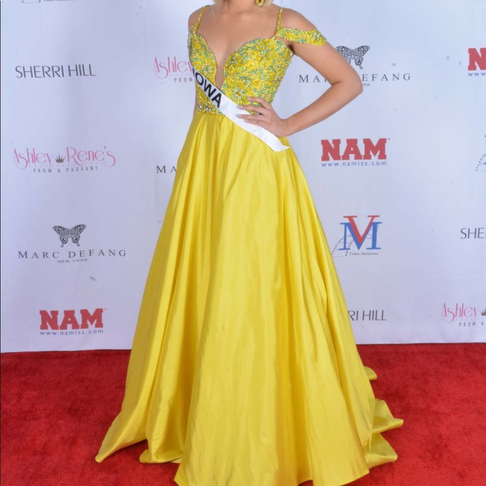 Sherri Hill Couture Ballgown Pageant Gown w/Matching Stefanie Summers Earrings